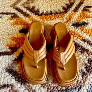 Princess Polly Pump It Up Nude Platform Sandals Size 7